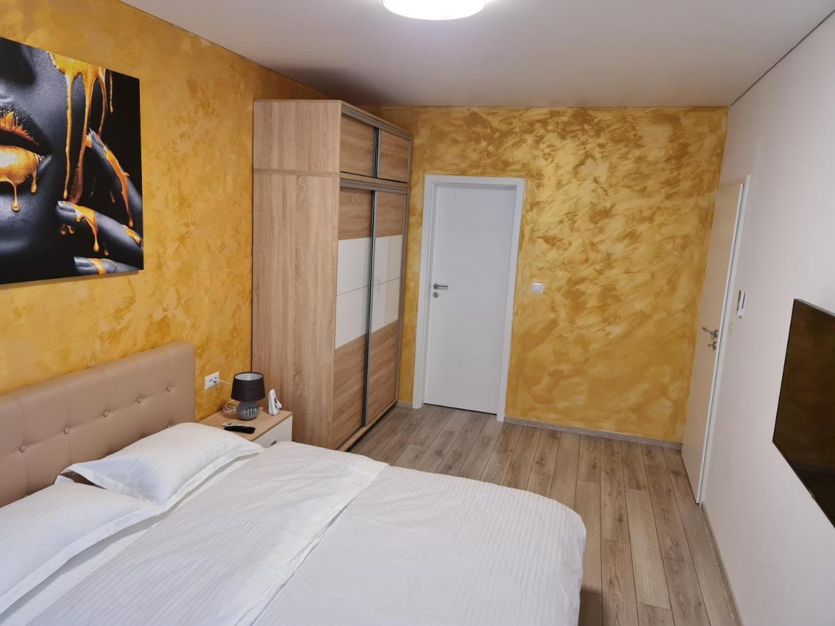 شقة غالات  في Eva Apartament المظهر الخارجي الصورة